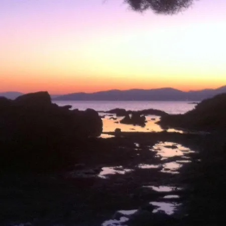 With One Bedroom In Raphael With Shared Pool And Wifi 100 M From The Beach Appartement